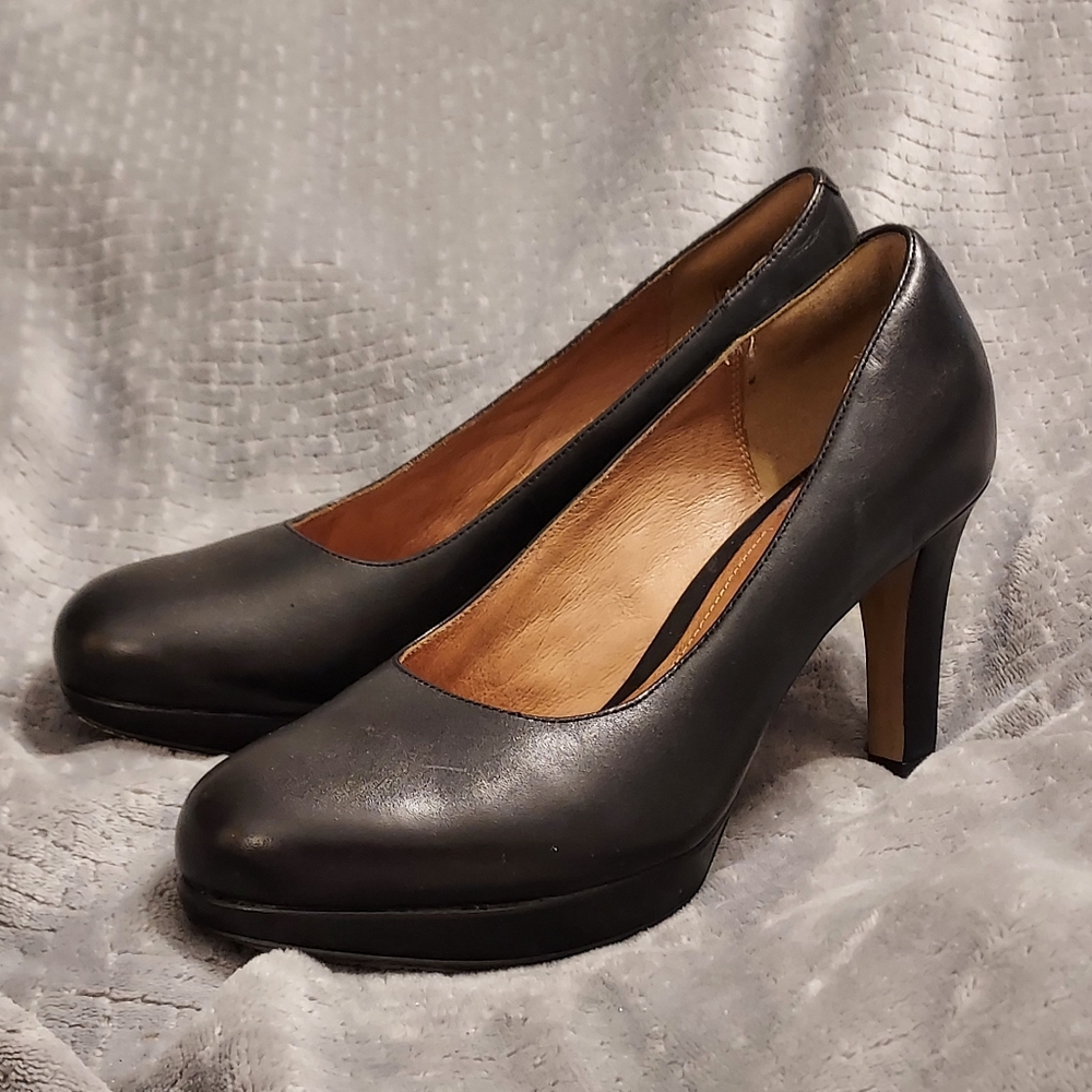 Clarks Artisan Brierdolly Platform Pump Black Leather Heels 8 Neutral